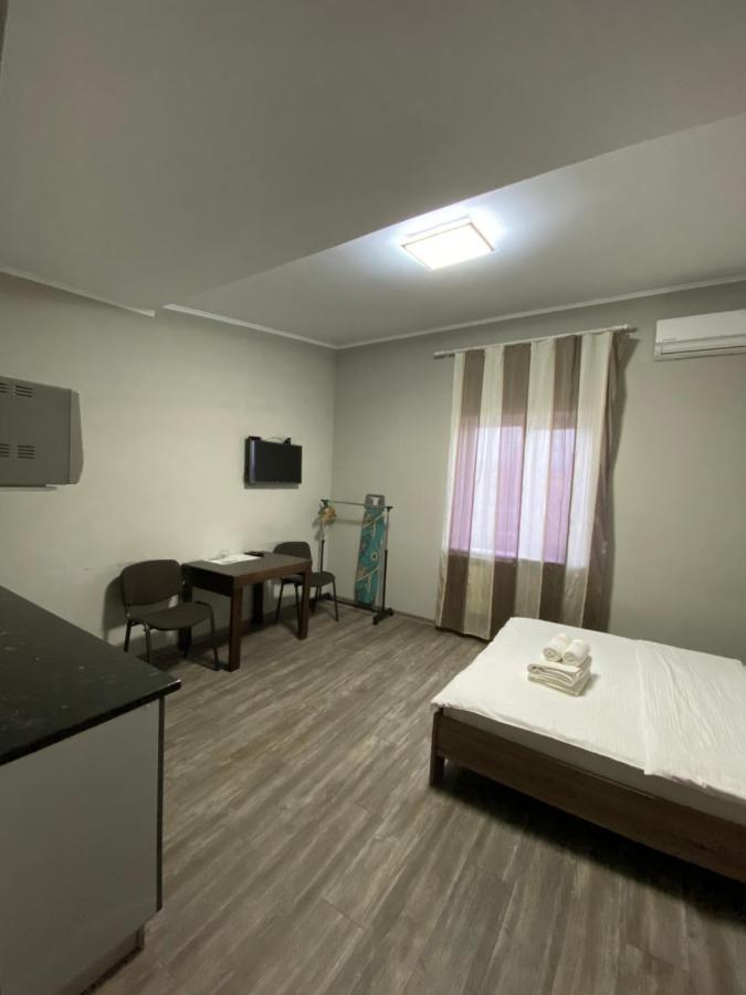 Opera Apart Hotel Kyiv Exterior photo